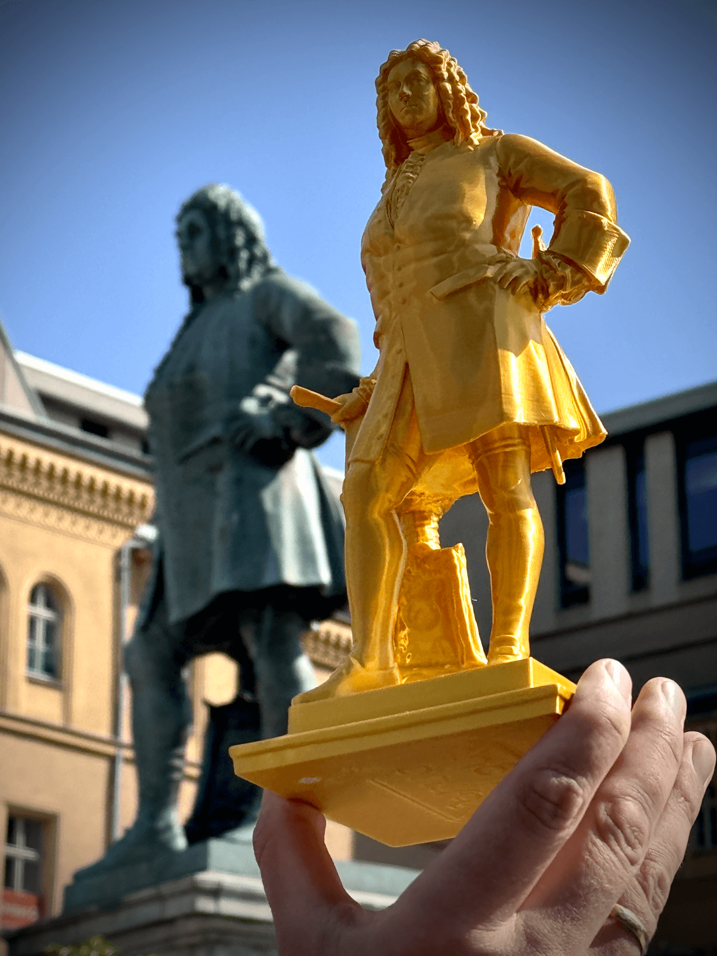 Händel-Denkmal Halle Gold